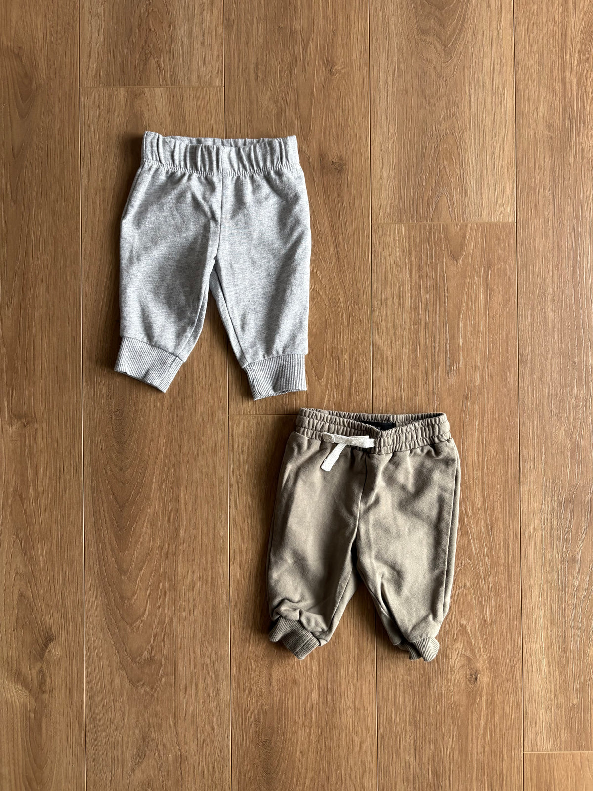 Lot pantalon - Tag + Carters - 3 mois