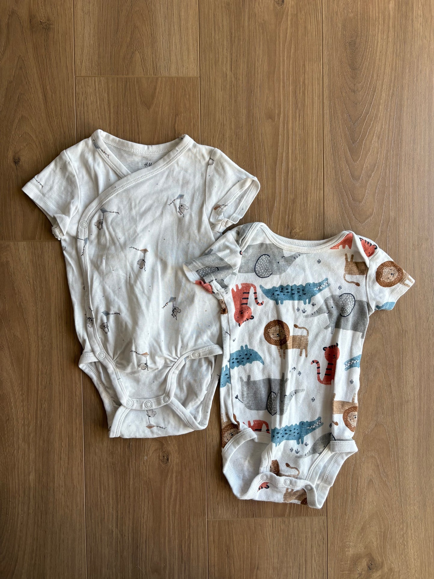 cache-couche - H&M , Carter’s - 6/9 mois