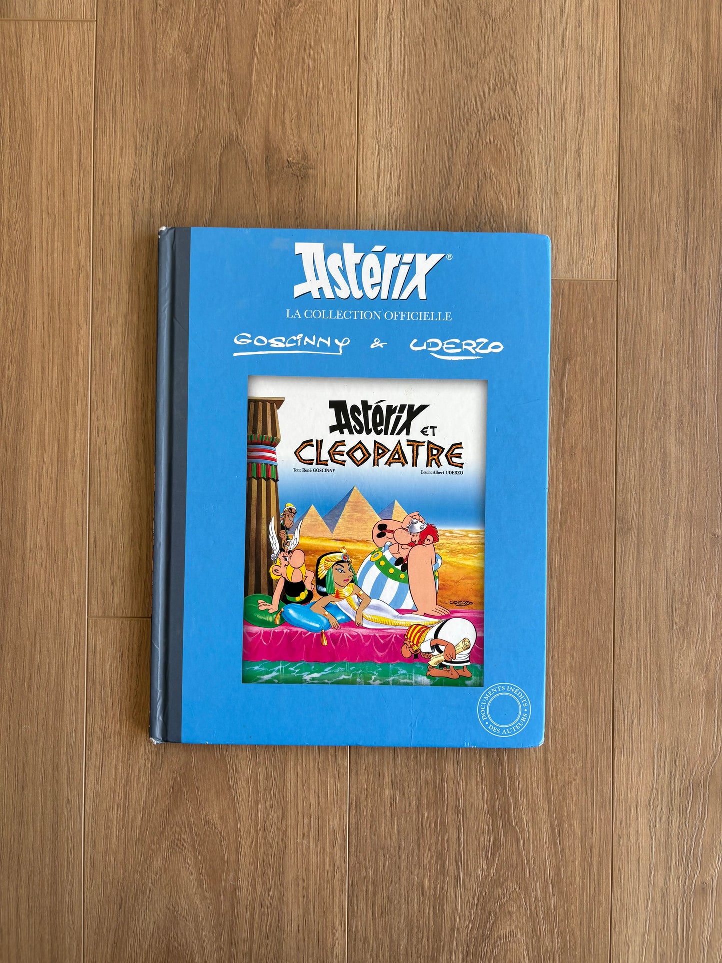 *Leger imparfait* Bande dessinée - Astérix et cleopatre