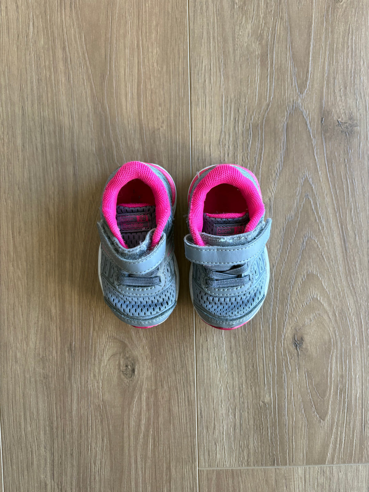 Soulier - New balance 680V5 - 3US