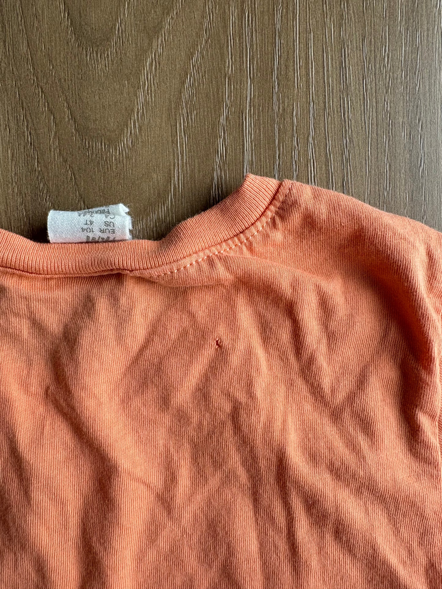*Petit trou* T-shirt - H&M - 3/4 ans