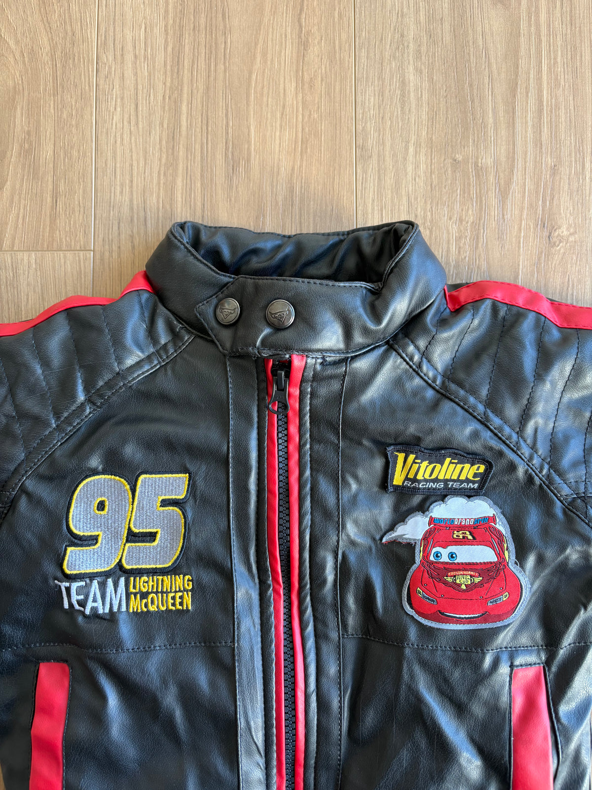 *léger imparfait* Manteau effet cuir, intérieur polar  - Disney X Cars - 4 ans (voir les autres photos)