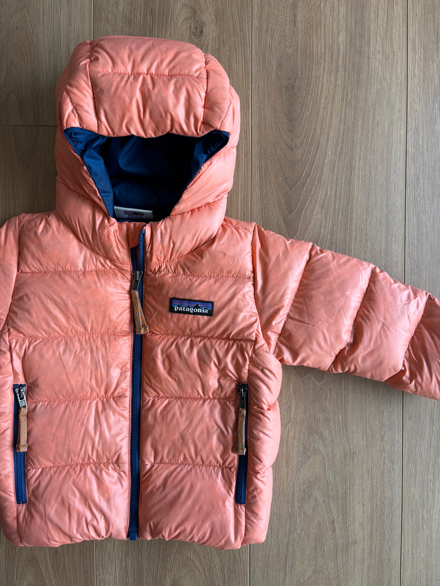 Manteau hiver en duvet - Patagonia - 6/12 mois *nom enfant écris sur etiquette*