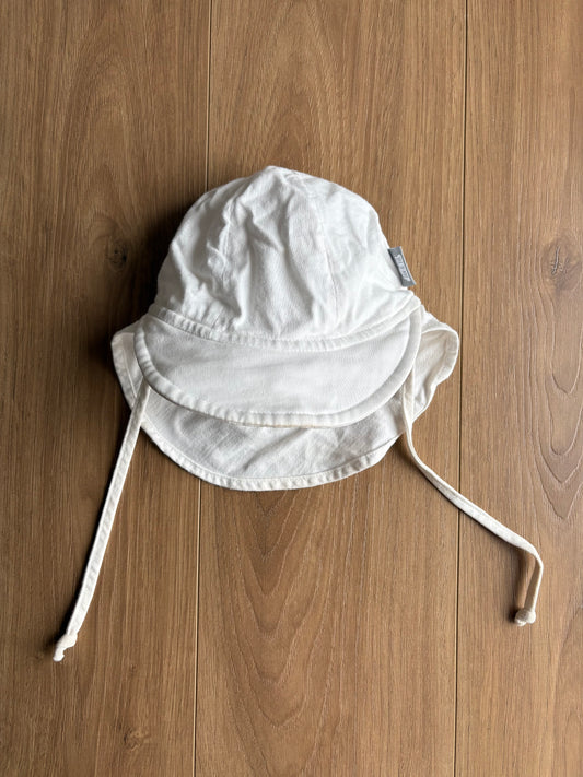 *petit tache* chapeau/casquette - Jan & Jul - 0/6 mois