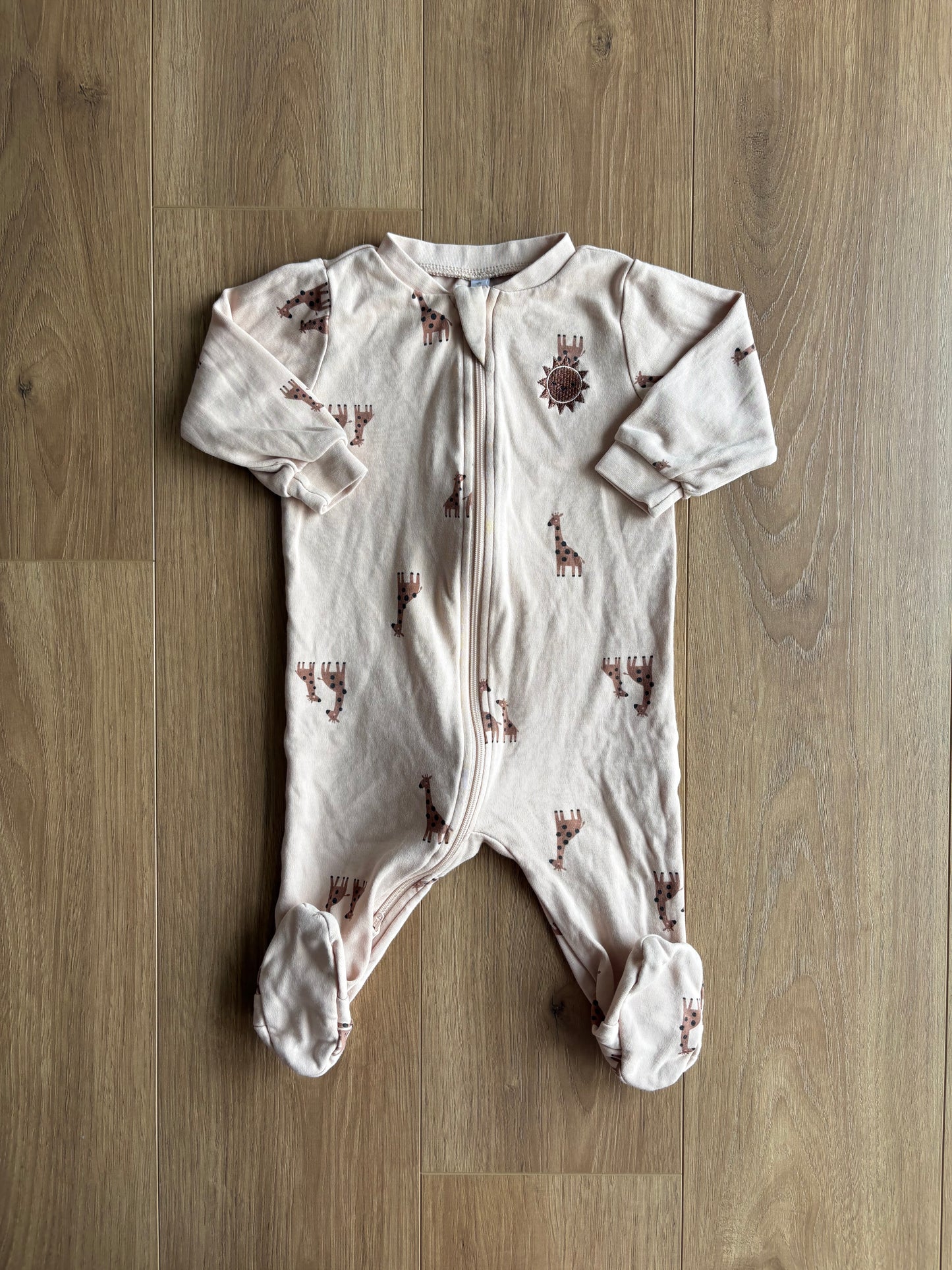 *mini tache* Pyjama - Pekkle - 6 mois (Copie)