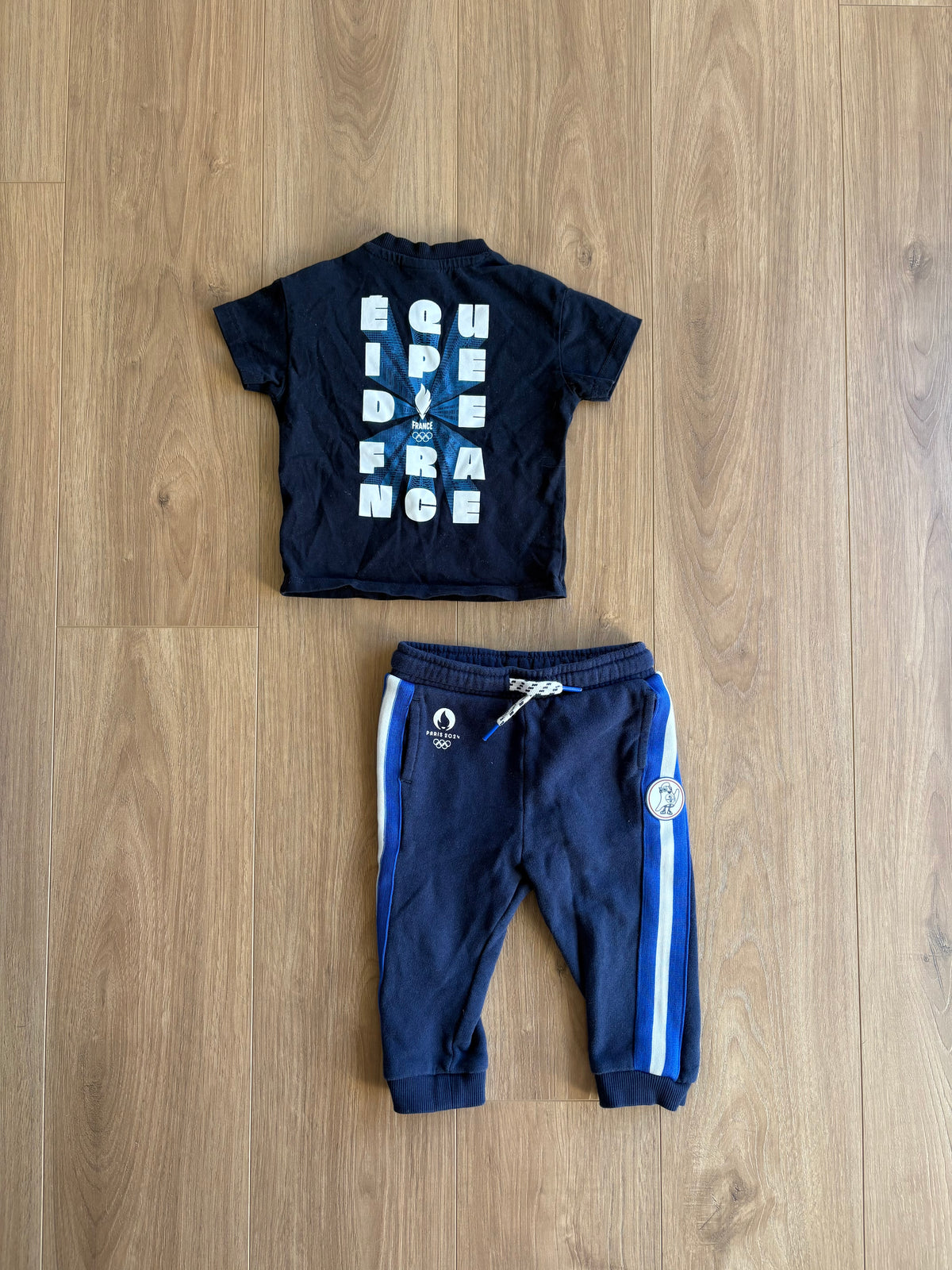 Ensemble 2 pièces - Coupe du monde Paris 2024 - 12 mois (voir le dos)