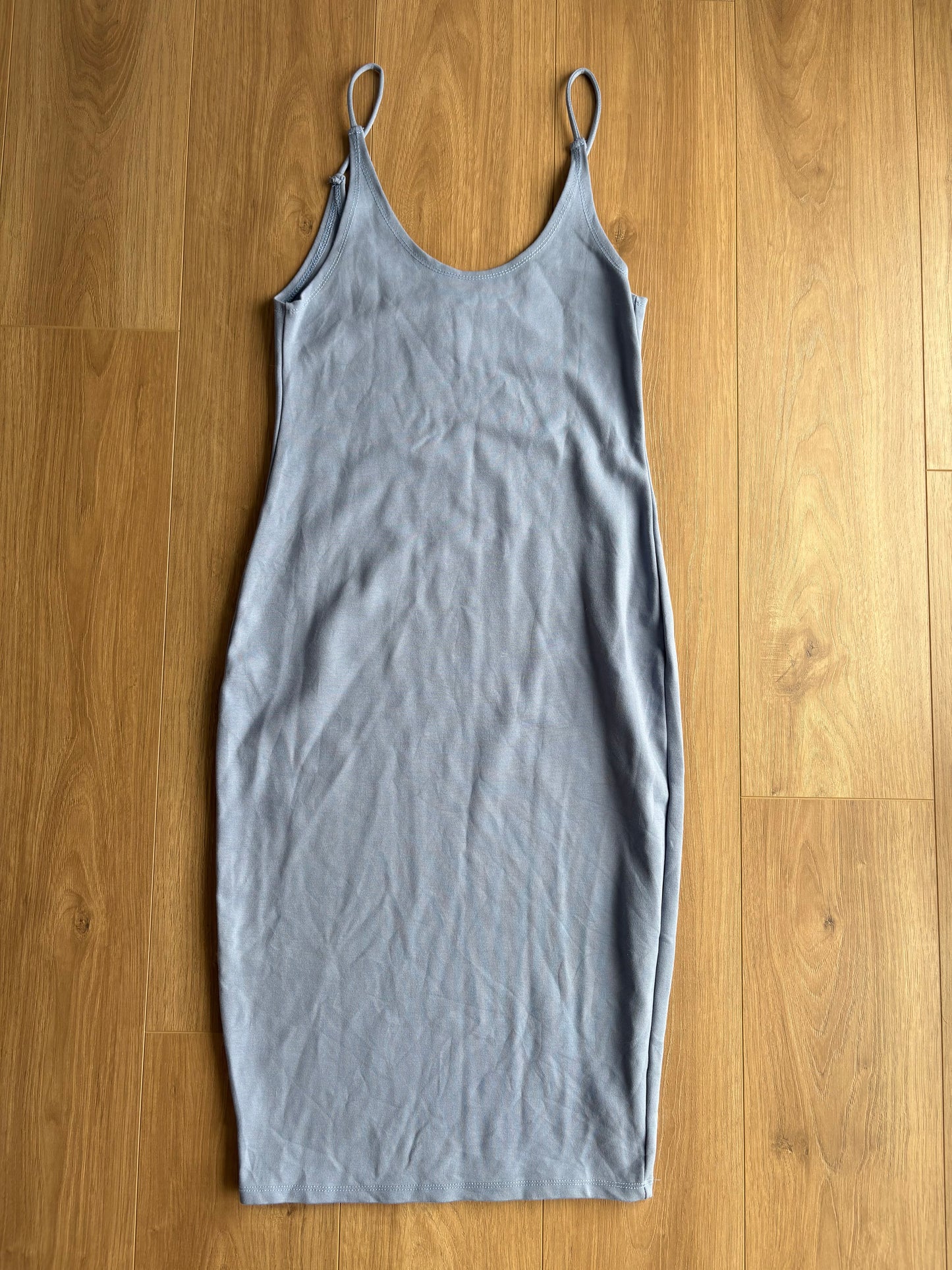 *Neuf* Robe - ReVamped - Médium