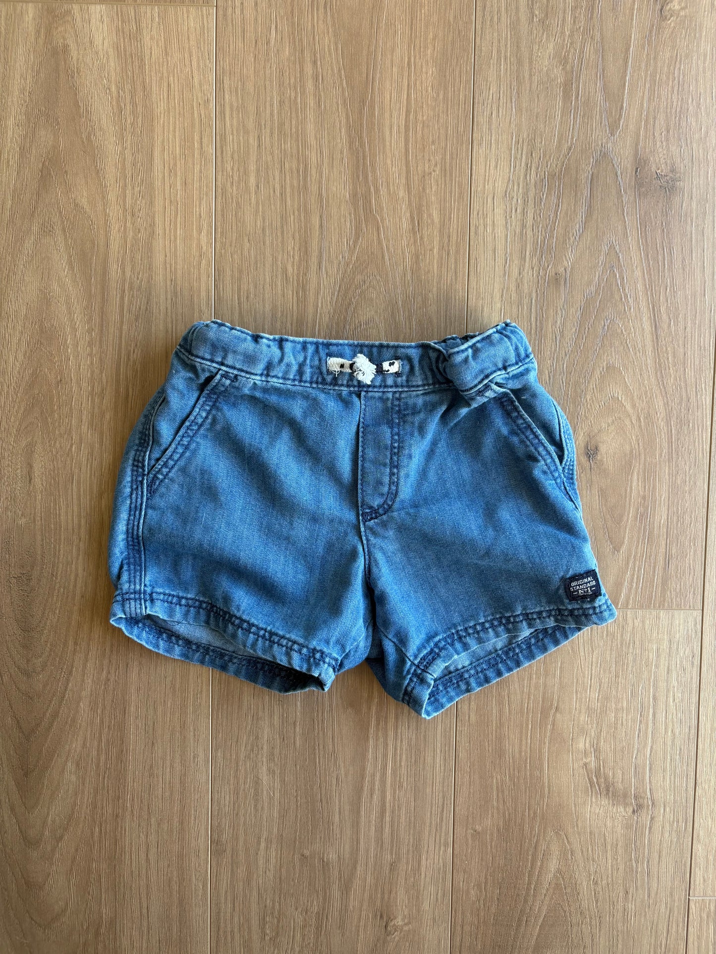 Short jeans - H&M - 1 an 1/2 - 2 ans