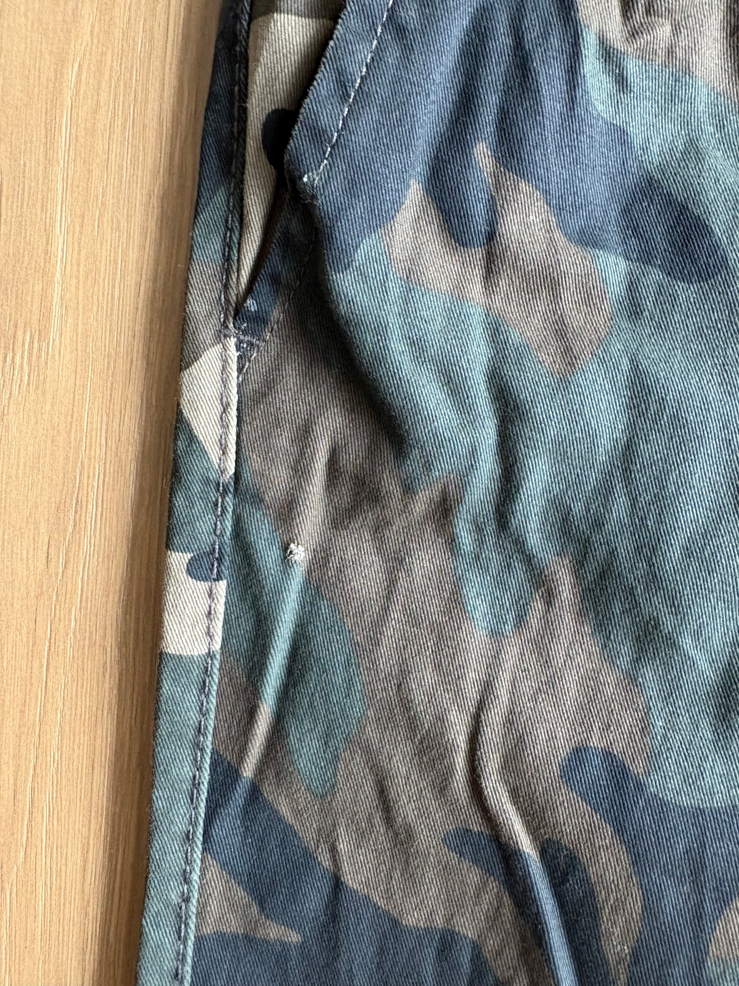 *petit trou* Pantalon - Sans marque - 4 ans