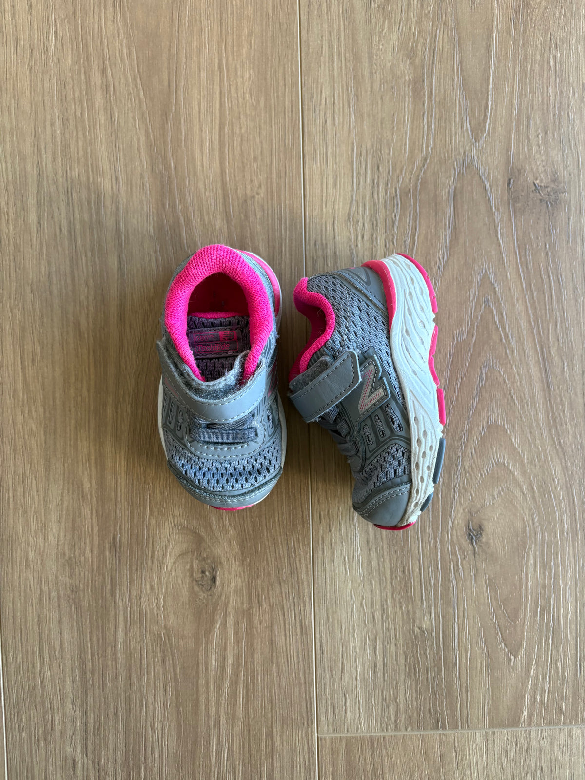 Soulier - New balance 680V5 - 3US