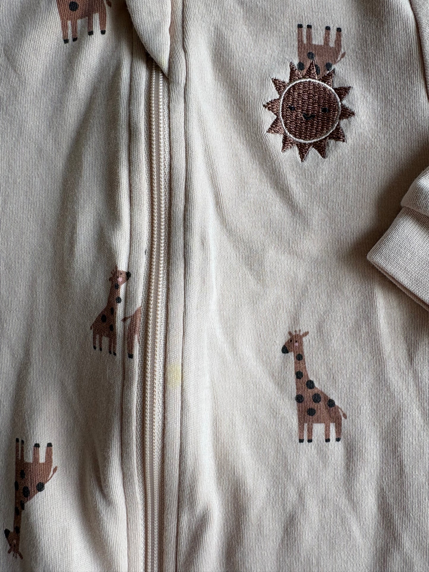 *mini tache* Pyjama - Pekkle - 6 mois (Copie)