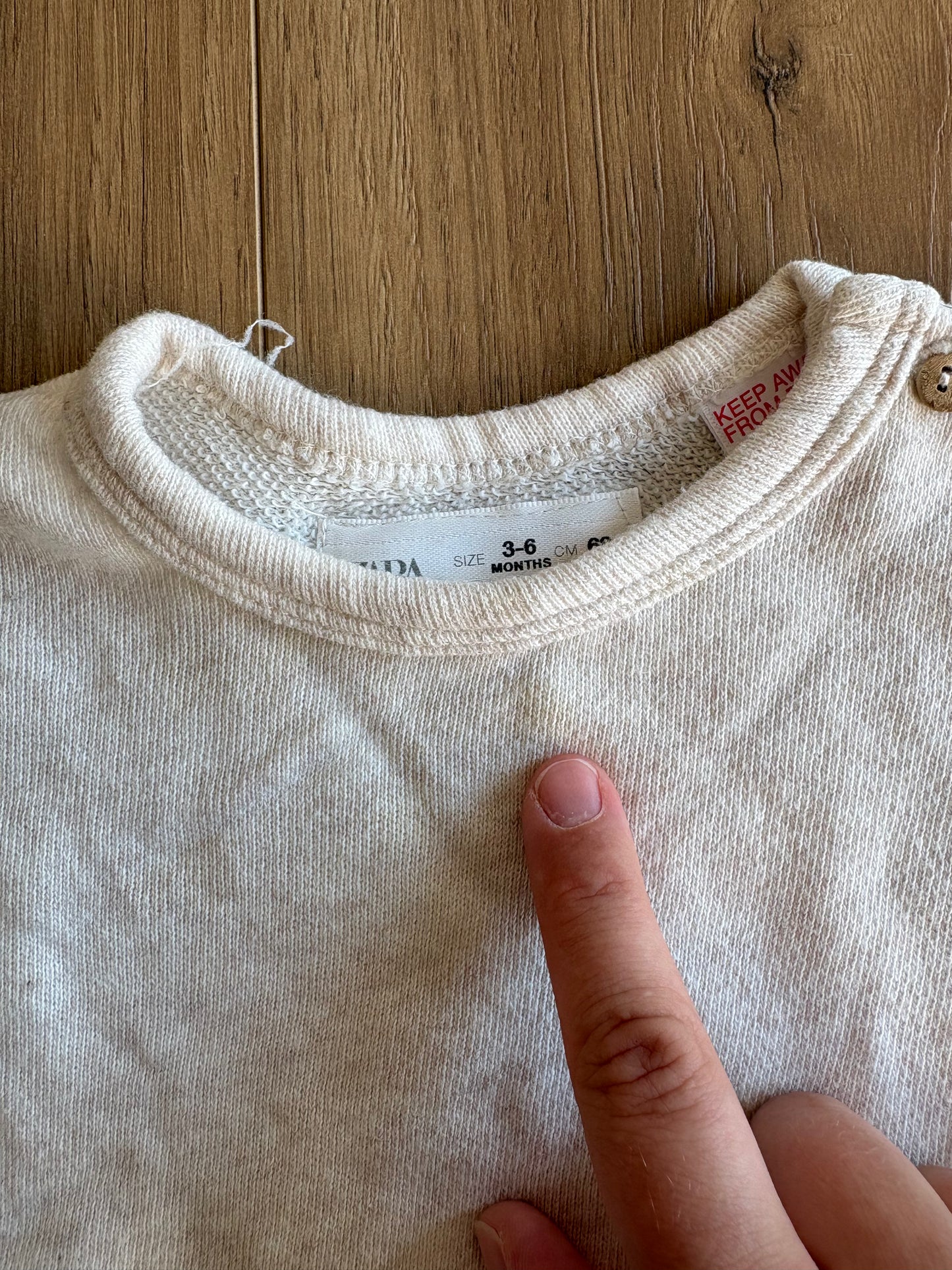 *mini tache col*Chandail manches longues - Zara - 3/6 mois