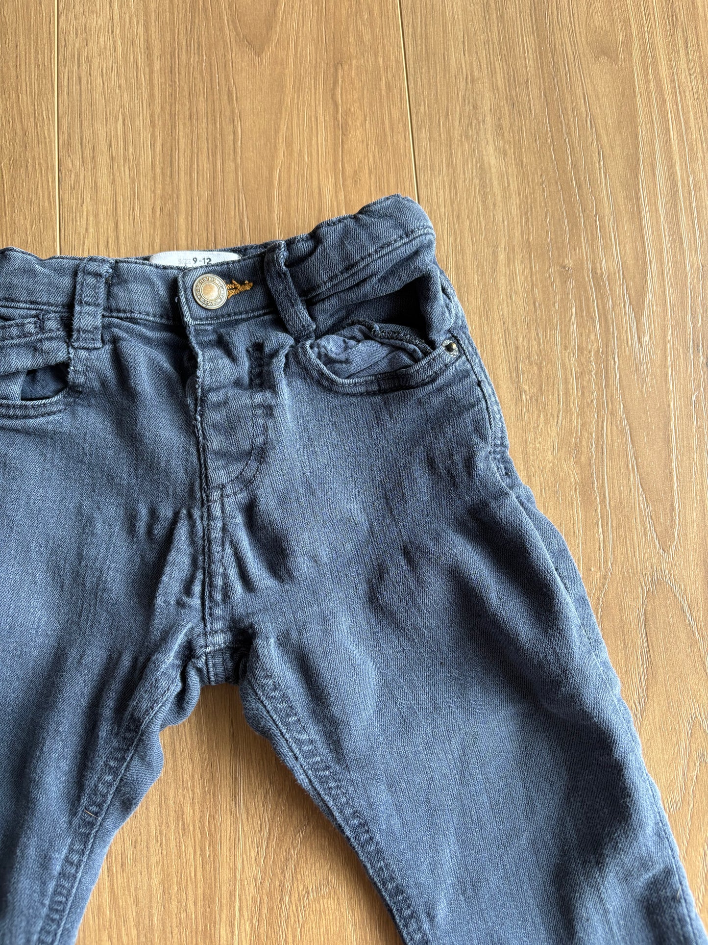 *leger imparfait* Jeans - Zara - 9/12 mois