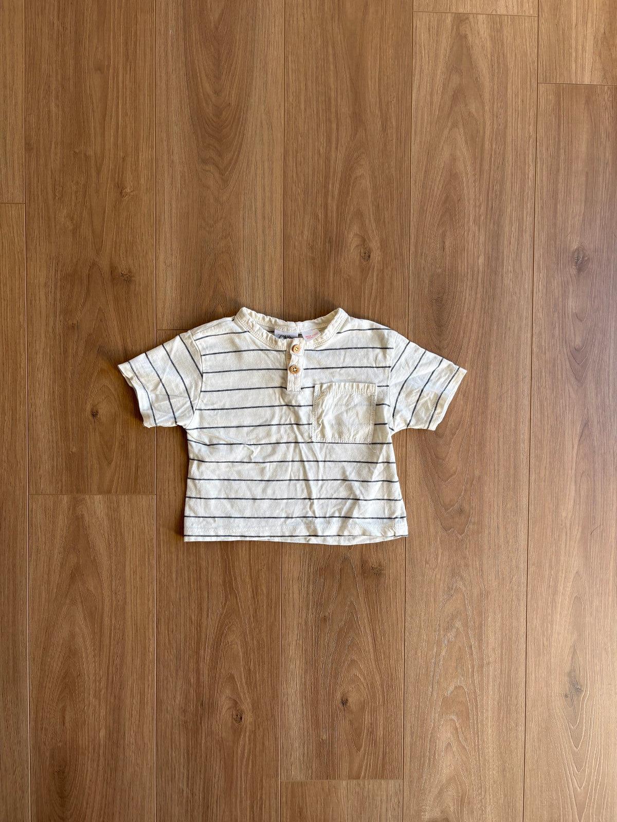 *léger imparfait* T-shirt - Zara - 9/12 mois
