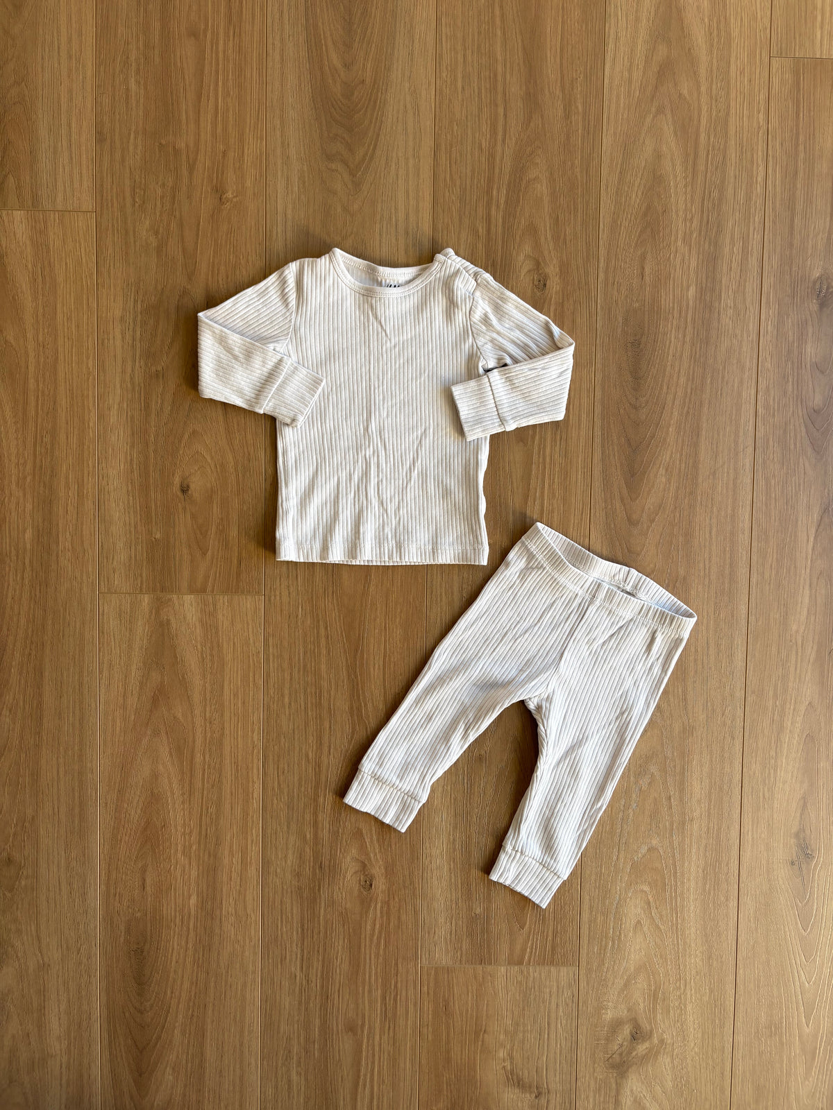 Ensemble 2 pièces - H&M - 6/9 mois